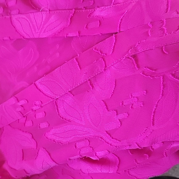 Chaus Bright Fuchsia Top - Picture 8 of 11